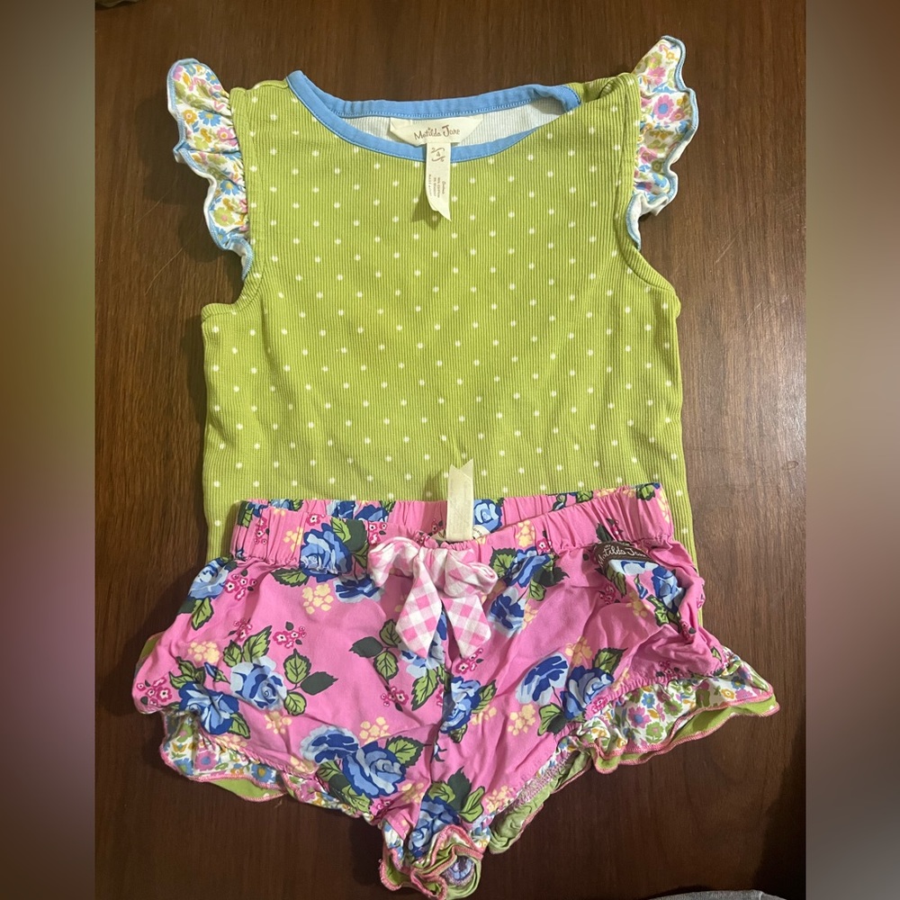Matilda Jane set green dot tank and matching floral shorts size 4